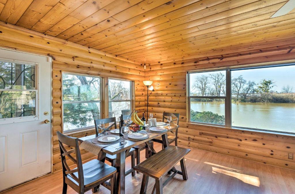 Nicolaus House | Stunning Nicolaus Getaway on Feather River!