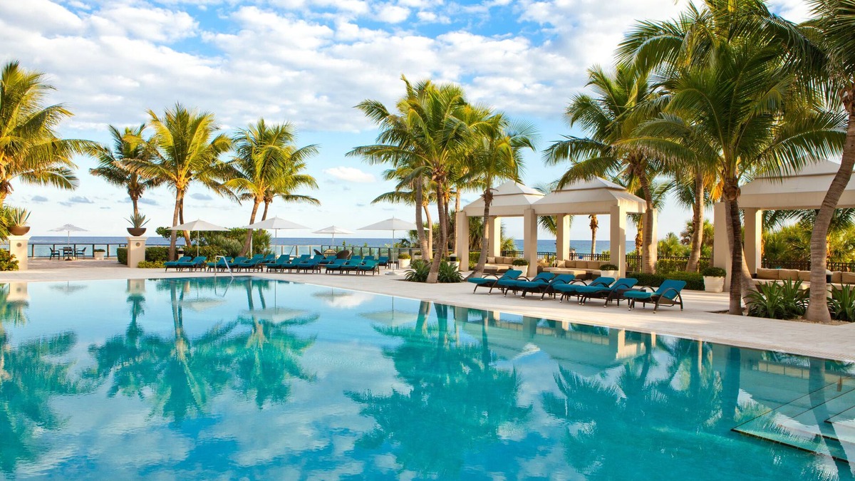 Singer Island Condo | Stunning Ocean Views from Every Rm. Pool/Beach Service, Fitness Center all incl.