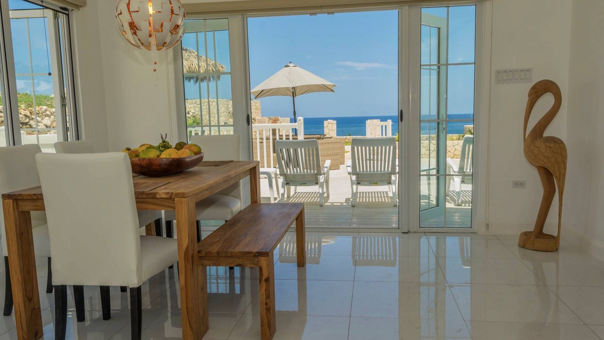 Orange Bay House | Stunning Ocean View