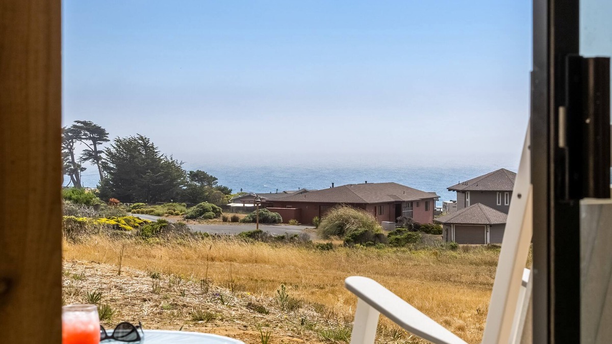 Sereno del Mar House | Stunning ocean view home with private hot tub - walk to Portuguese Beach