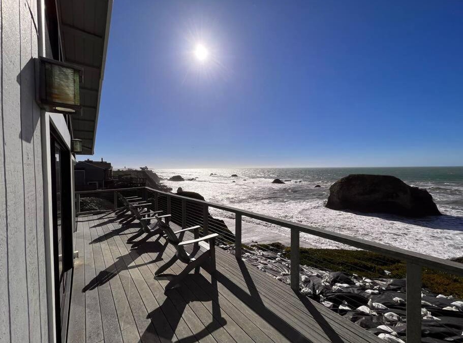 Sereno del Mar House | Stunning Oceanfront Escape