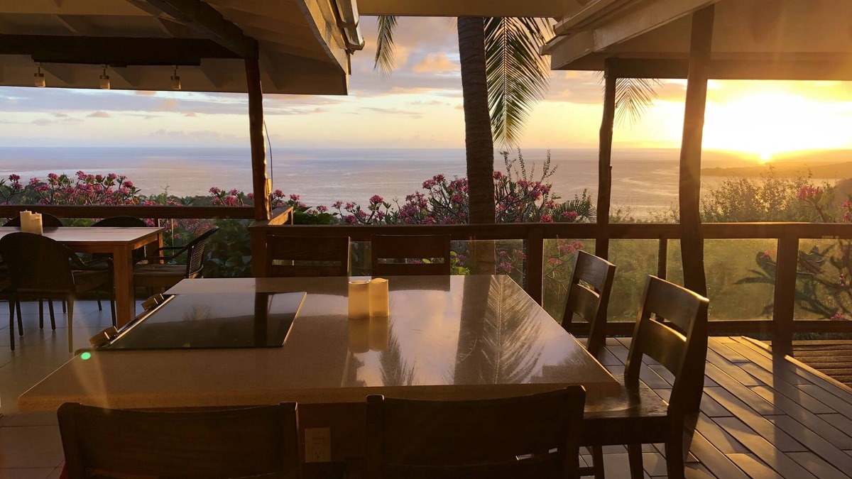 Honaunau-Napoopoo House | Stunning oceanview property minutes from dolphins