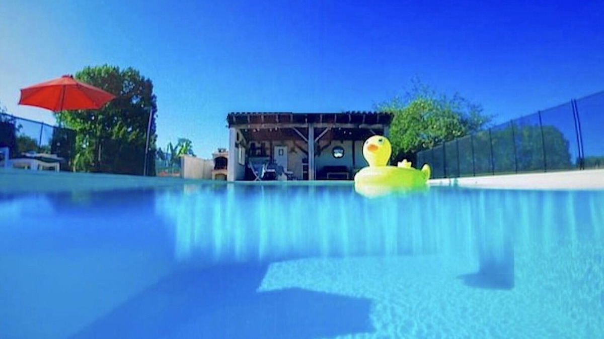 Ronsenac Cottage | Stunning Old Bread Oven Barn in a lovely quiet area with Private Heated Pool