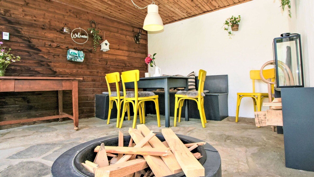Steinach am Brenner House | Stunning private villa for 3 people with WIFI, TV, patio, pets allowed and panoramic view