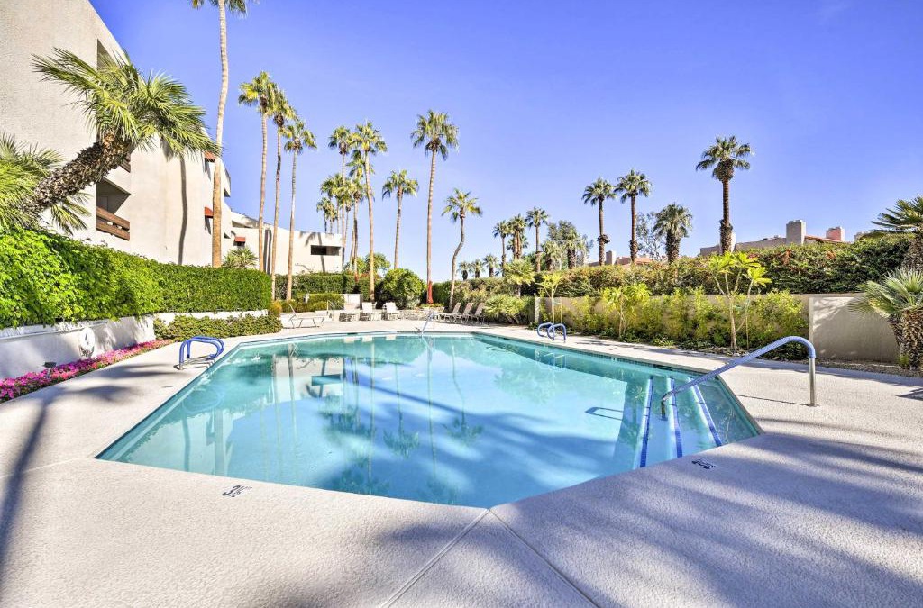 Baristo Apartment | Stunning Palm Springs Condo Walk to Downtown