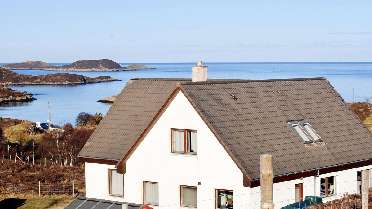 Inverkirkaig Cottage | Stunning panoramic sea views in the idyllic North West Highlands of Scotland.