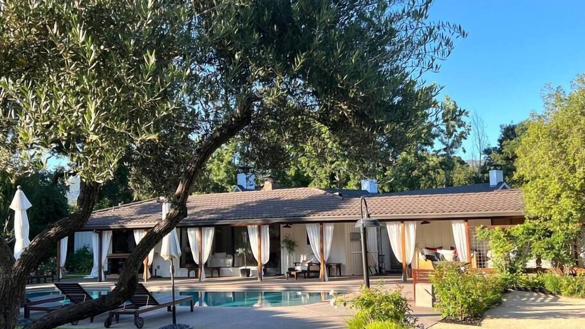 Eldridge House | Stunning Pool Property Minutes to Downtown Sonoma