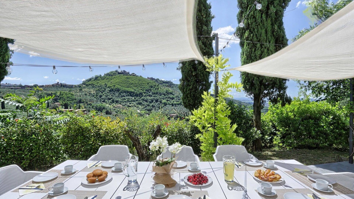 Margine Coperta-Traversagna Villa | Stunning private villa for 12 people with WIFI, private pool, A/C and parking