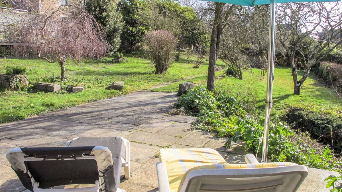 Saint-Suliac House | Stunning private villa for 6 guests with TV, terrace and pets allowed