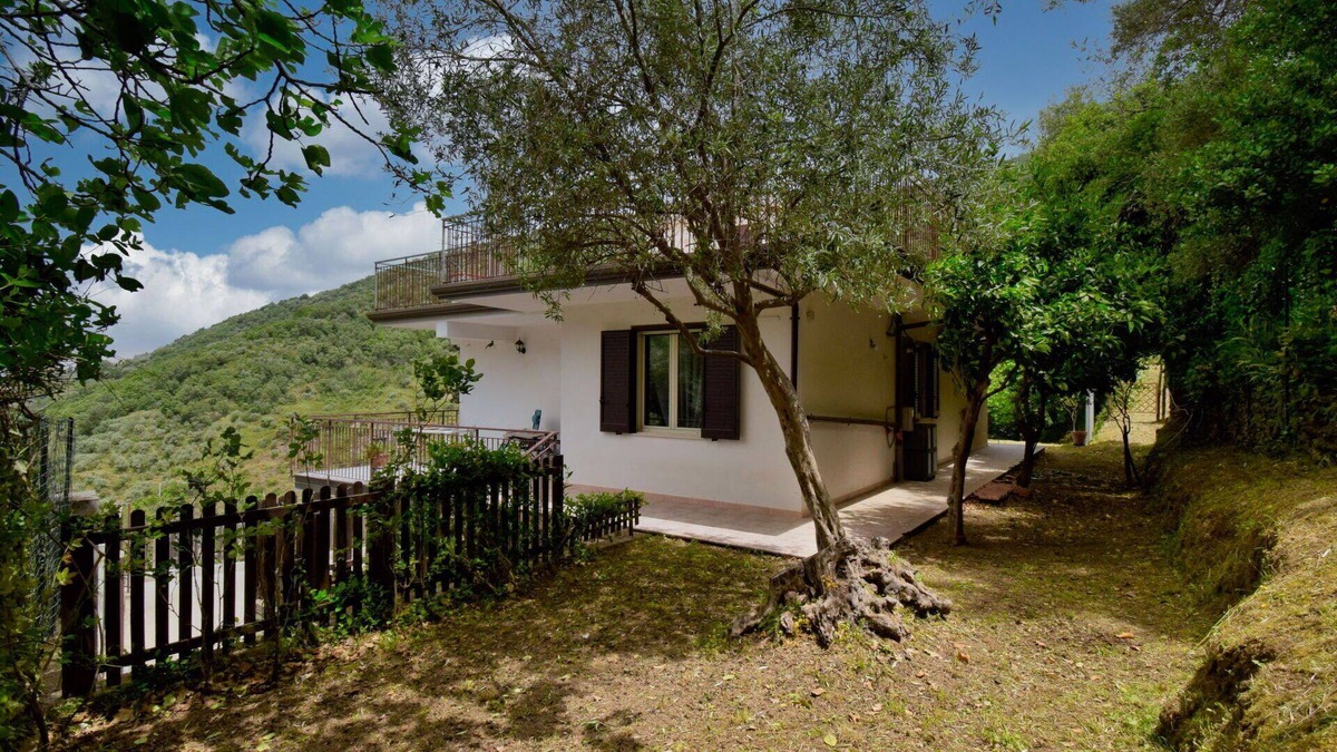 Gioiosa Marea Villa | Stunning private villa for 6 people with hot tub, WIFI, A/C, TV, terrace and pets allowed