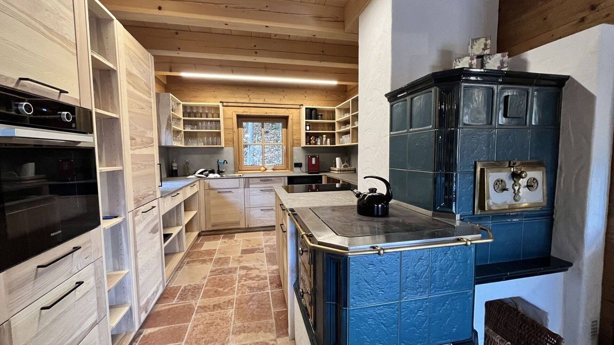 Reichraming House | Stunning private villa for 10 people with TV, terrace, pets allowed and parking