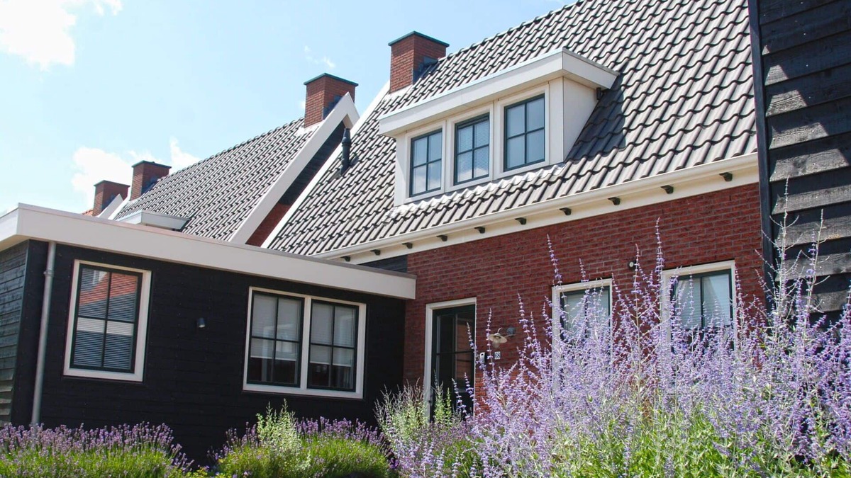 Colijnsplaat House | Stunning private villa for 6 people with hot tub, WIFI, TV, terrace and parking