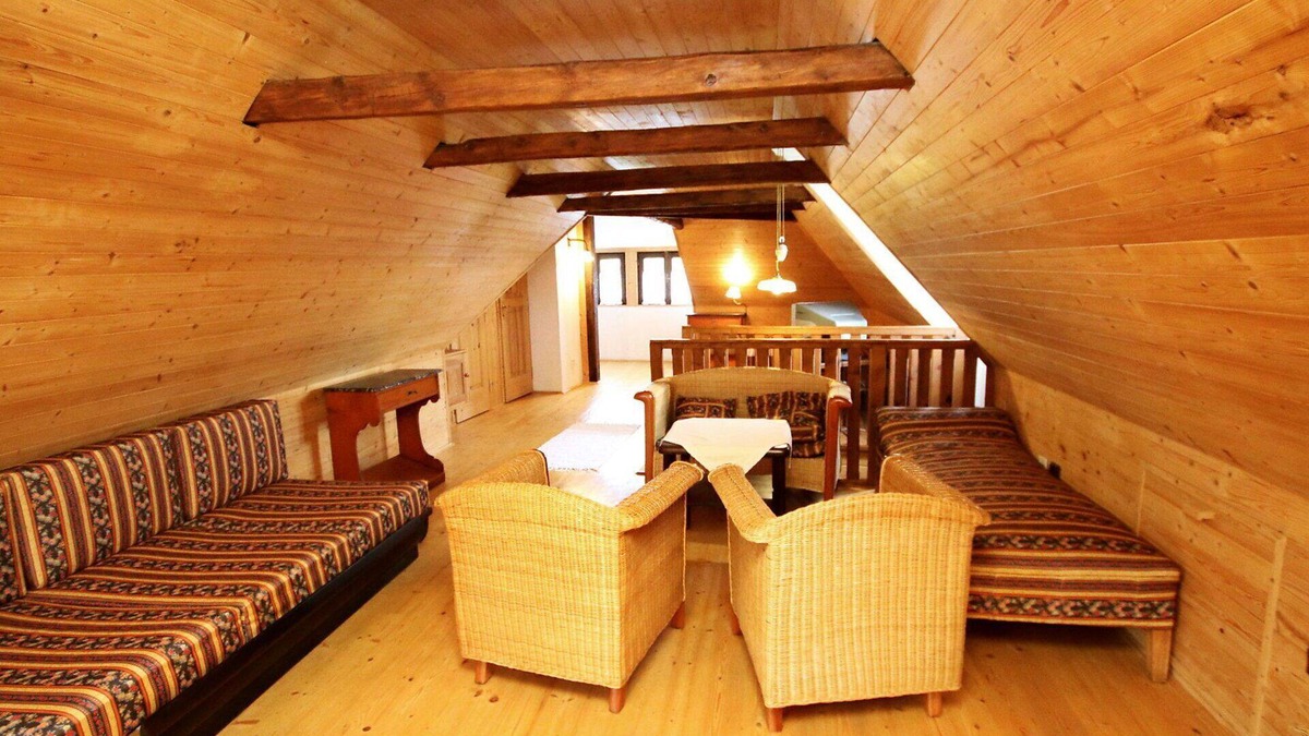 Predotice Villa | Stunning private villa for 6 guests with hot tub, WIFI, TV and parking