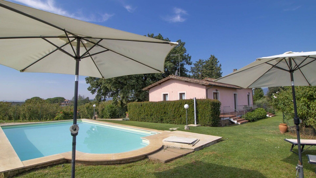Corchiano Villa | Stunning private villa with private pool, WIFI, TV, terrace, pets allowed, panoramic view, parking