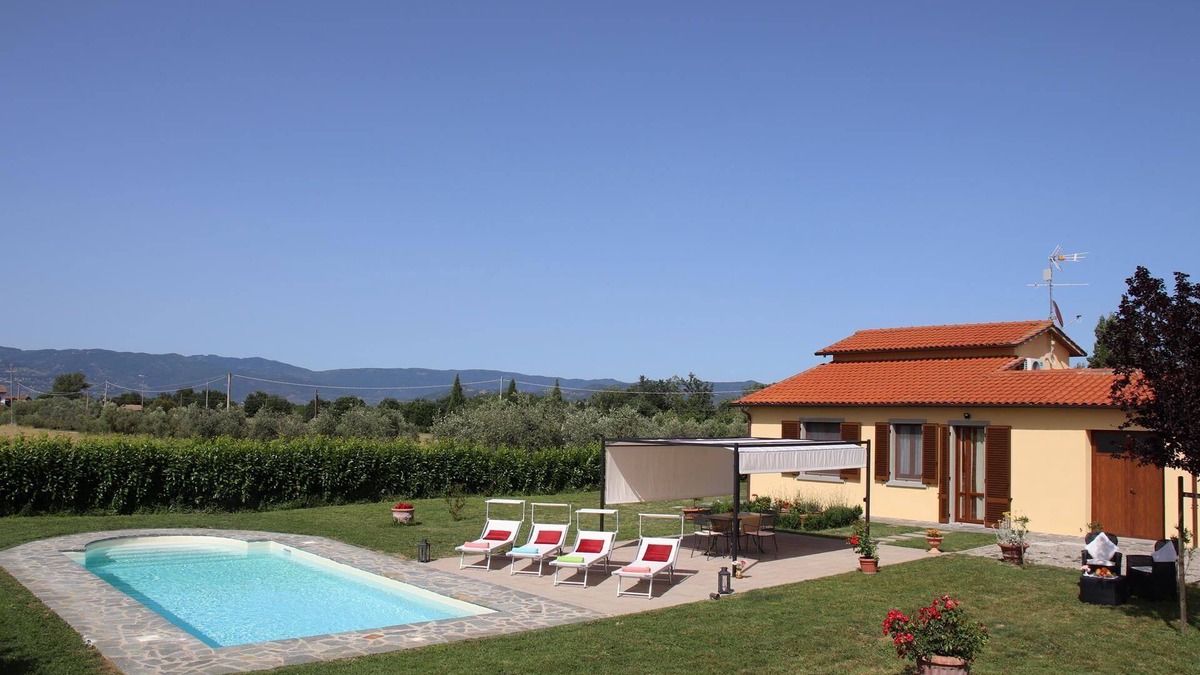 Ferretto Villa | Stunning private villa with A/C, WIFI, private pool, TV, panoramic view, parking, close to Cortona