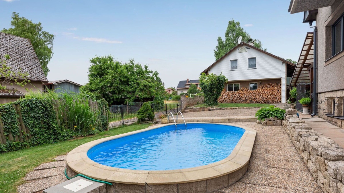 Tatobity House | Stunning private villa for 6 people with WIFI, private pool, TV, pets allowed and parking