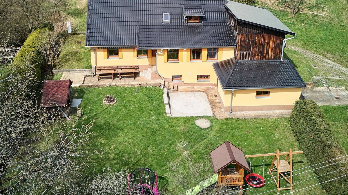 Jesenny House | Stunning private villa with private pool, WIFI, TV, terrace, pets allowed and panoramic view