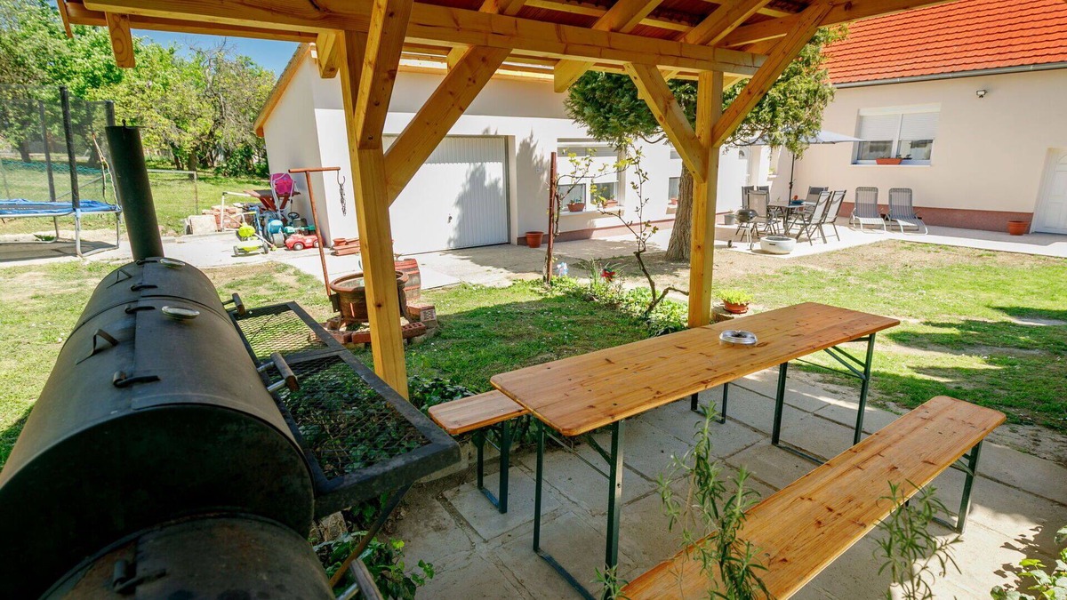 Fonyod House | Stunning private villa for 3 guests with A/C, private pool, WIFI, TV and patio