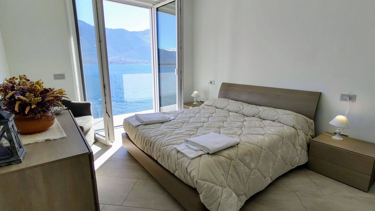 Trezzone House | Stunning private villa for 4 people with A/C, WIFI, TV and terrace