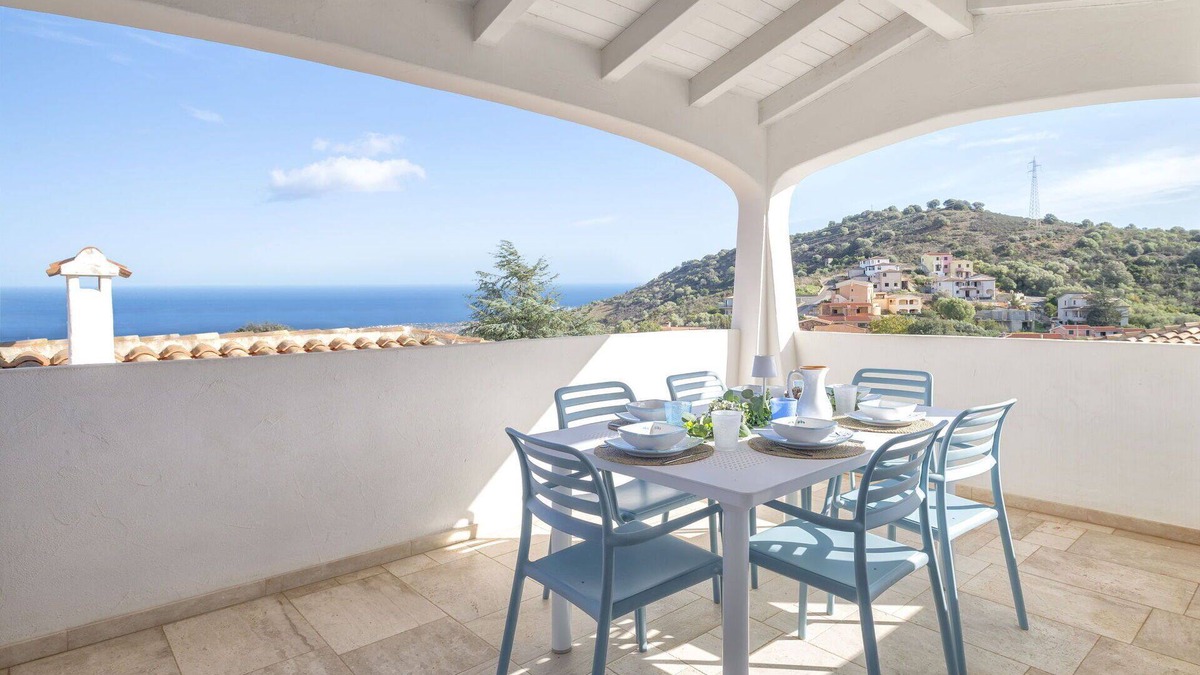 San Lorenzo House | Stunning private villa for 7 people with private pool, A/C, WIFI, TV and patio
