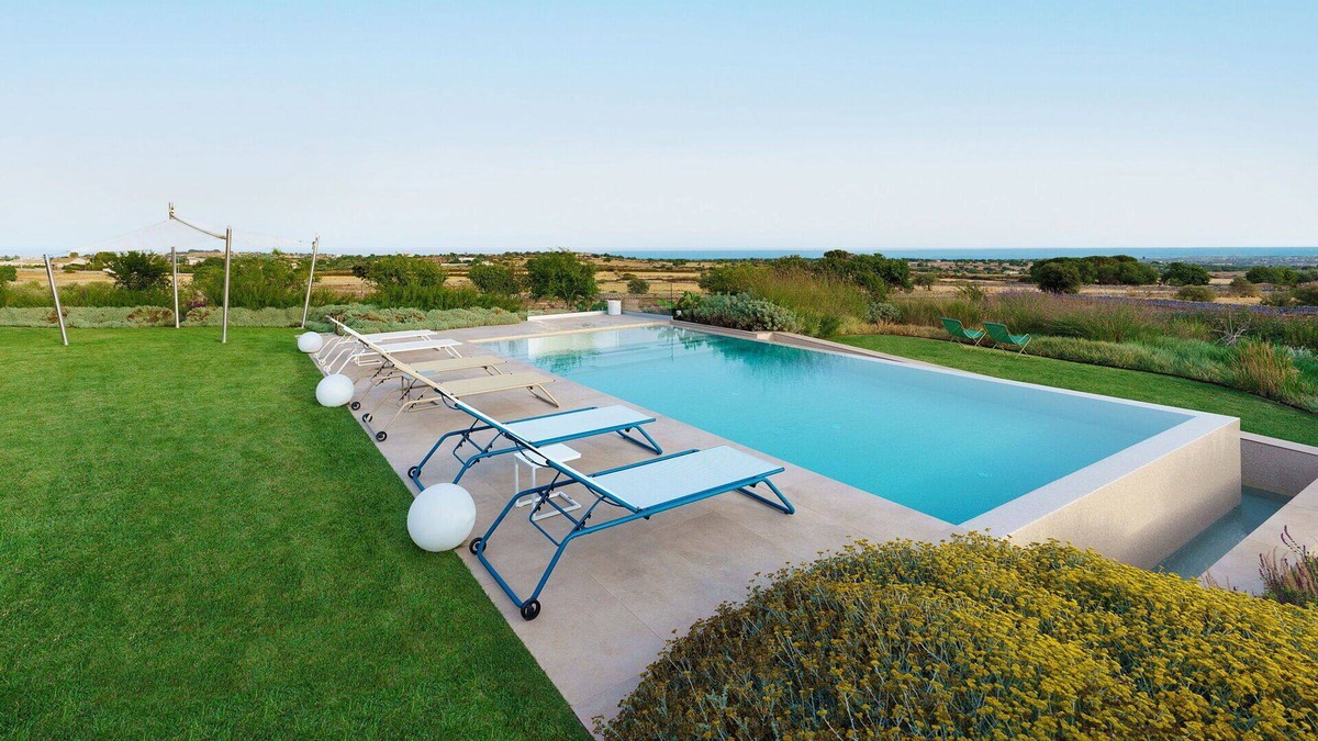 Modica Villa | Stunning private villa for 8 people with sauna, A/C, hot tub, private pool, WIFI, TV and terrace