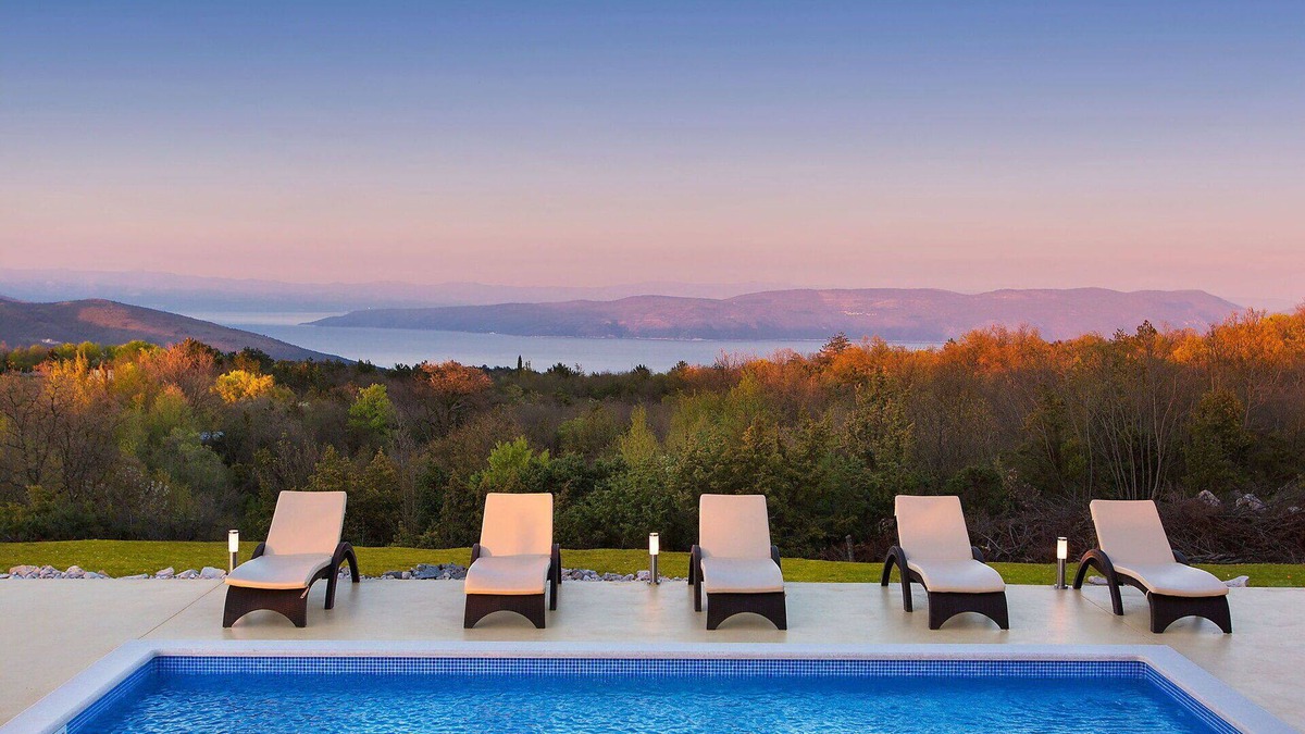 Bartici House | Stunning private villa with A/C, WIFI, private pool, TV, terrace, panoramic view and parking