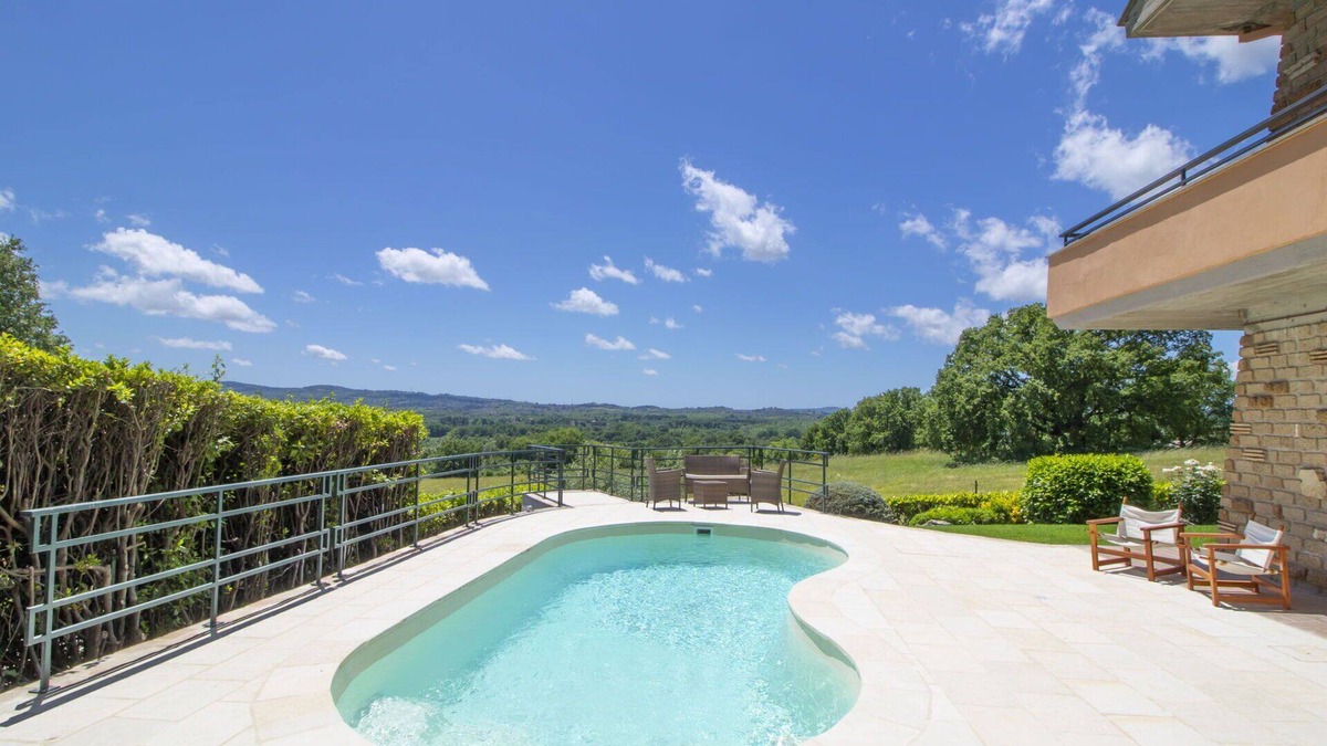 Sutri Villa | Stunning private villa with private pool, A/C, WIFI, TV, terrace, pets allowed and parking