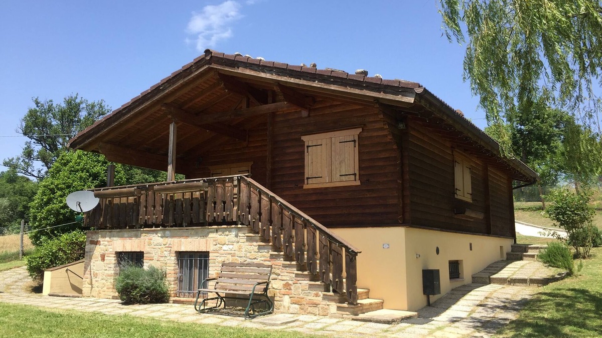 Sarnano Ski Chalet | Stunning Property in a Tranquil Position