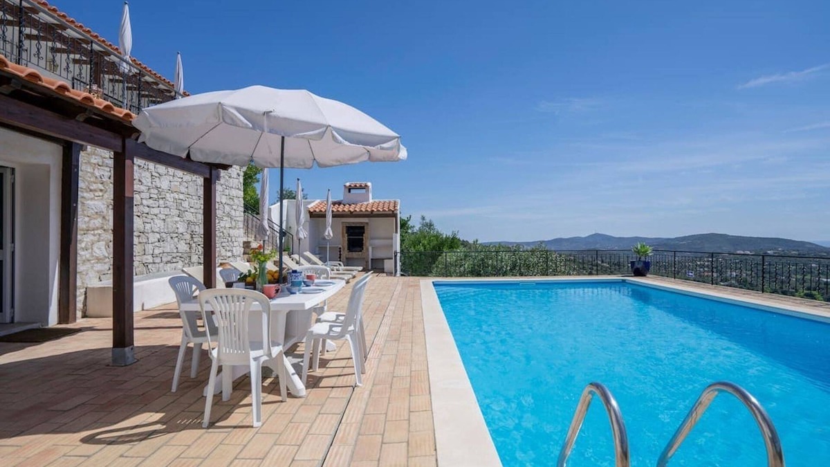 Quinta das Raposeiras House | Stunning Views of the Algarve and the Ocean