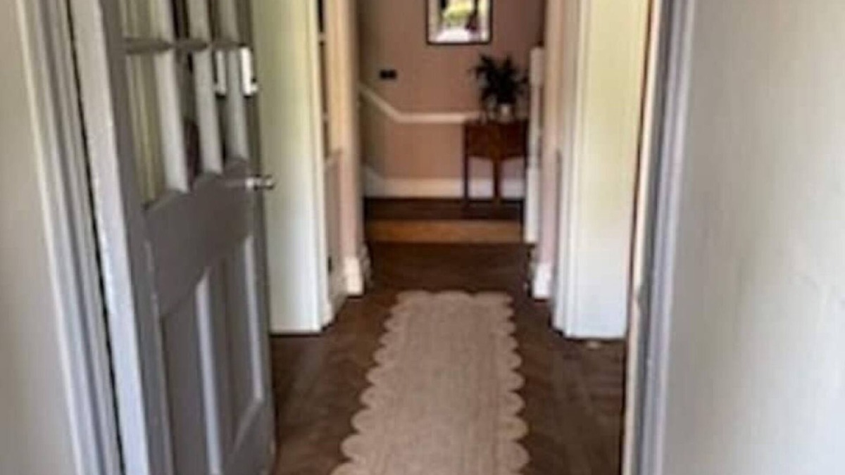 Redhill House | Stunning Rectory, 15 guests in Surrey
