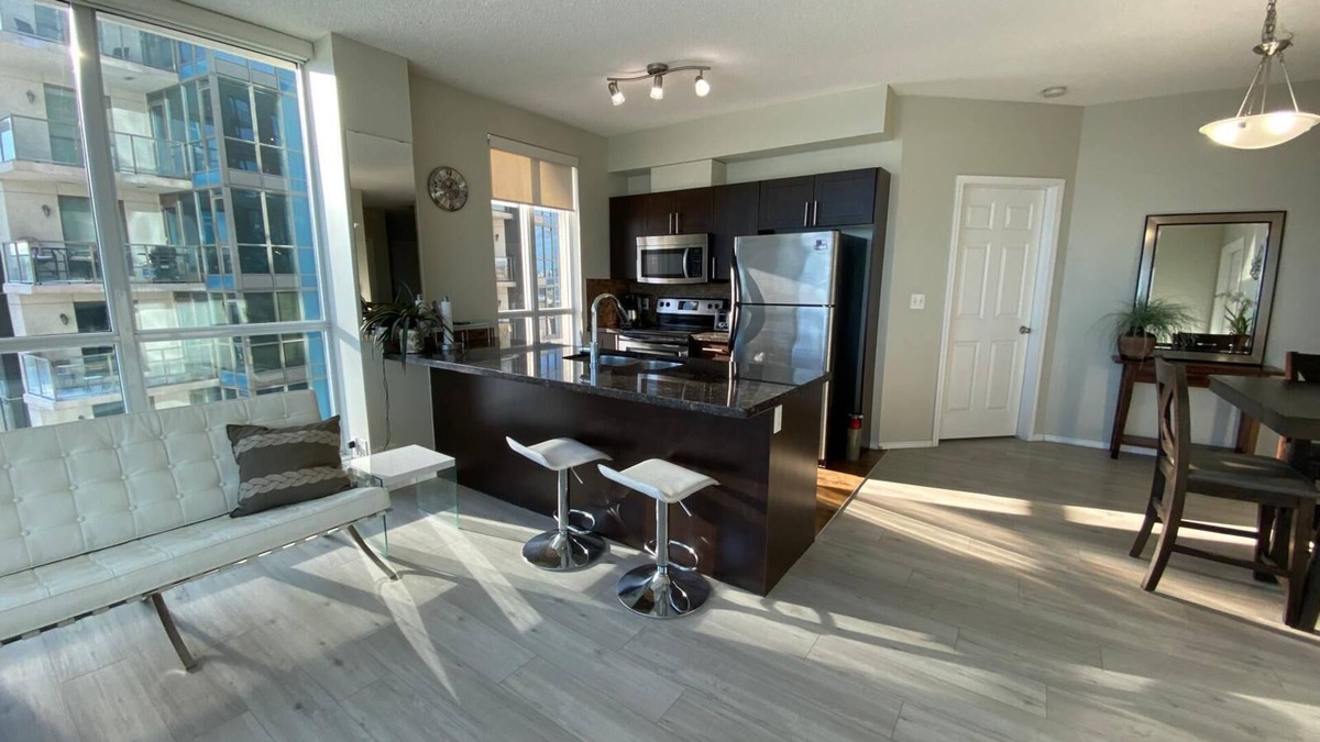 Bridgeland Condo | Stunning Riverfront Condo in East Village - Amazing Views!