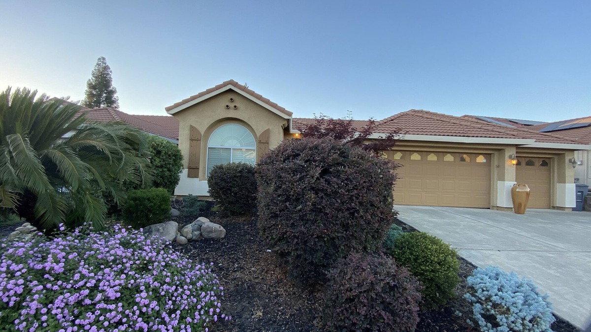 Rocklin House | STUNNING ROCKLIN HOME! 4BED,3 BATH,3 CAR GARAGE!