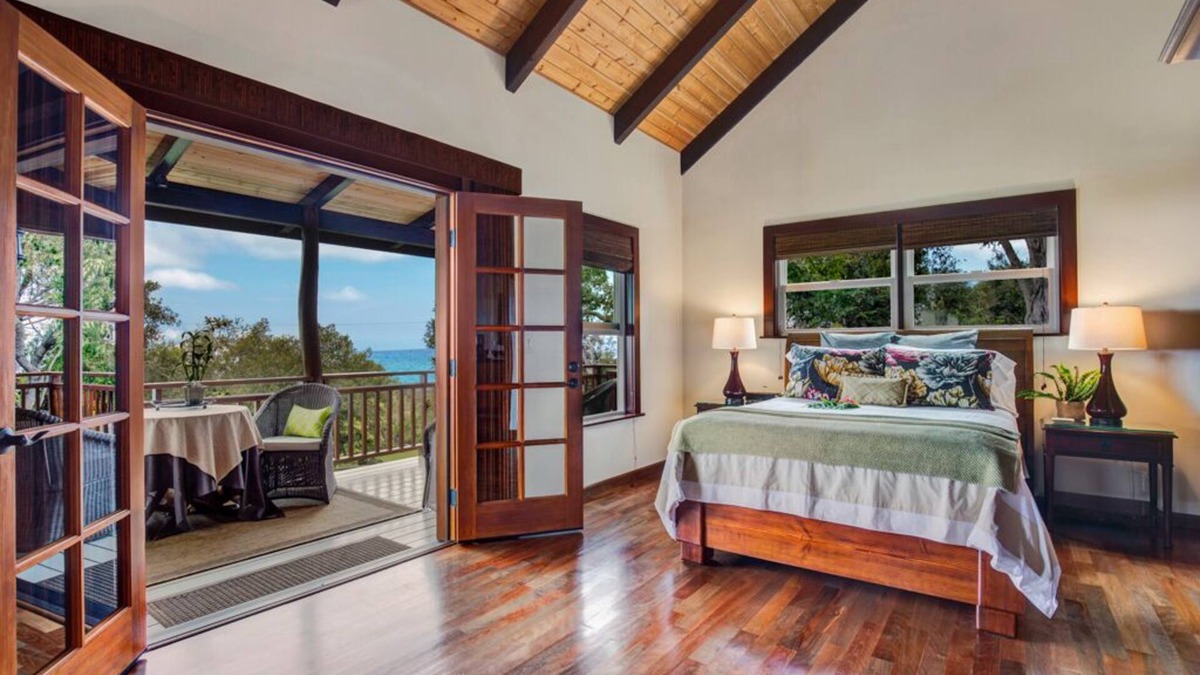 Kalaoa Cottage | Stunning, Romantic Cottage on Slope of Hualalai