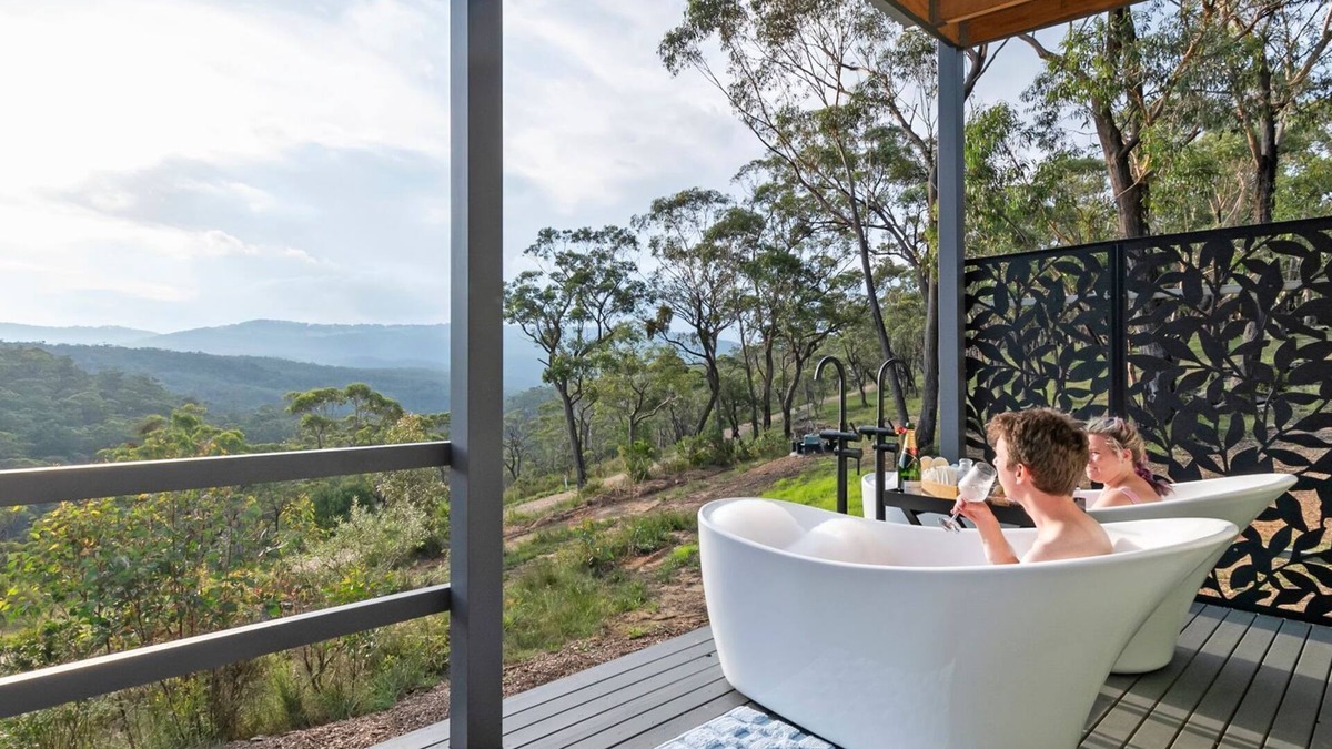 Bilpin Cabin | Stunning romantic hideaway with unsurpassed views of the Wollemi National Park