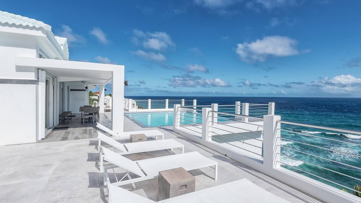 Dawn Beach Estates Villa | Stunning & Secluded Waterfront w/Beach and Club Access, Gym
