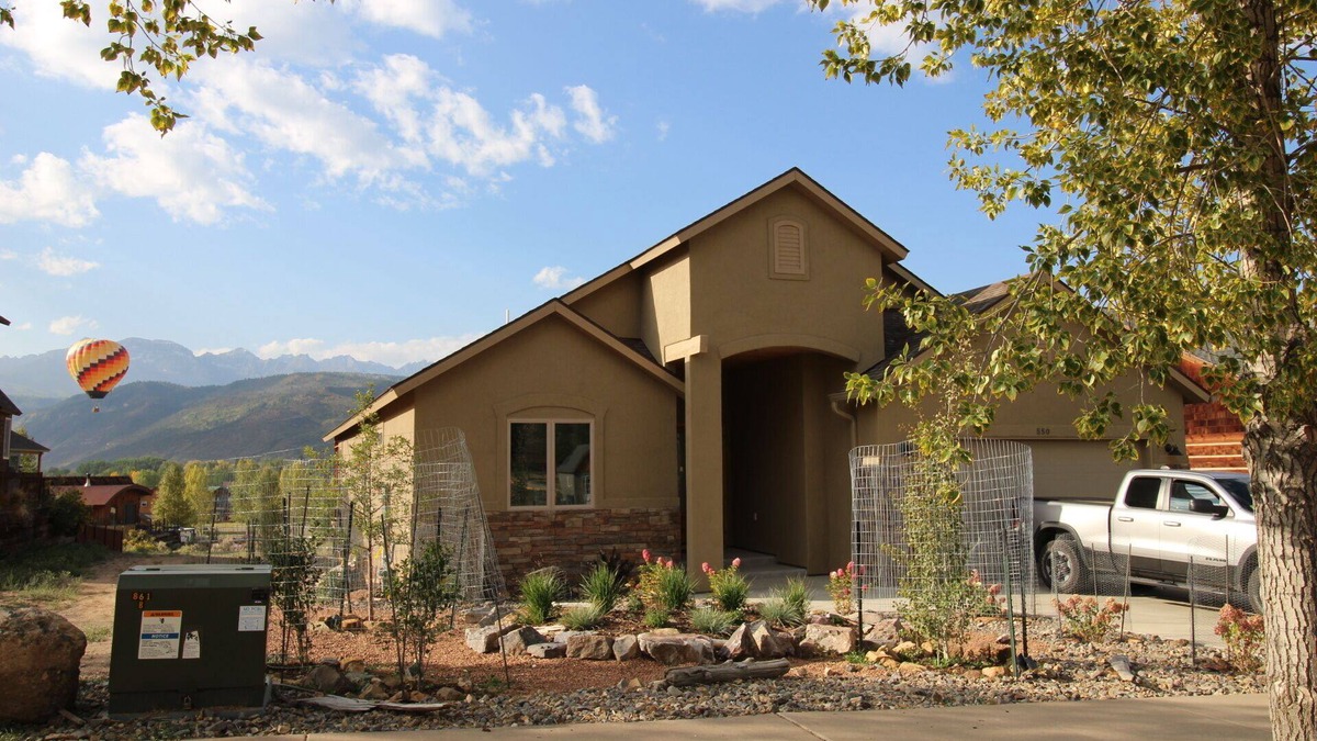 Ridgway Apartment | Stunning San Juan Mountain Views! Walking to Downtown Ridgway! Lower Level