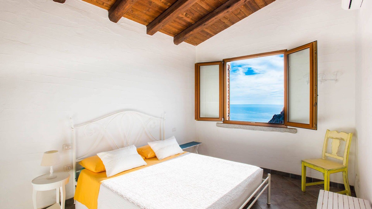 Nebida Villa | Stunning sea view cottage
