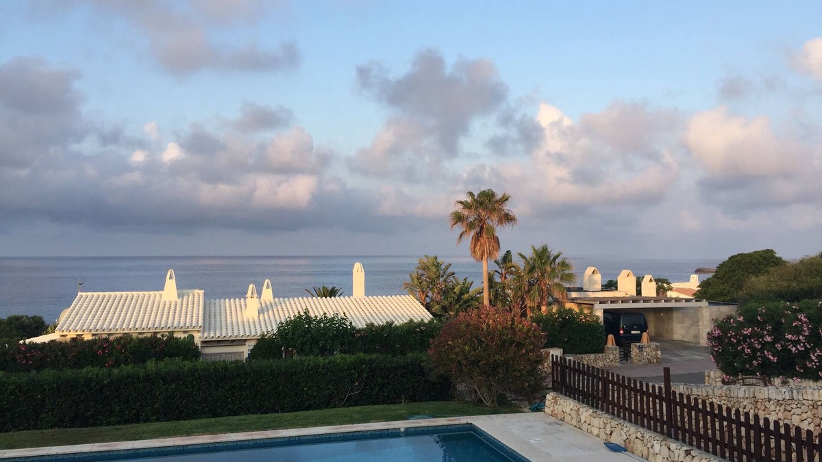 Sant Lluis Villa | Stunning Sea Views, Private Pool, sun patio, Garden, shaded porch, BBQ WiFi A/C