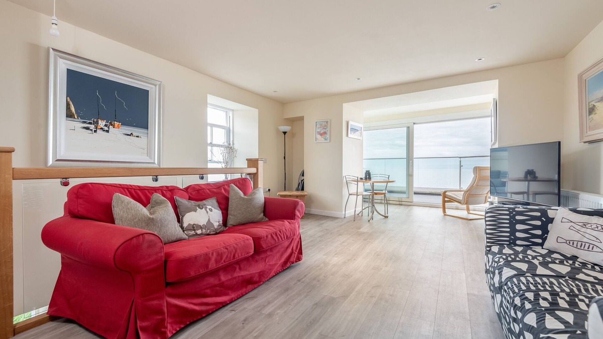 Cellardyke House | Stunning Shore Front house in historic Cellardyke