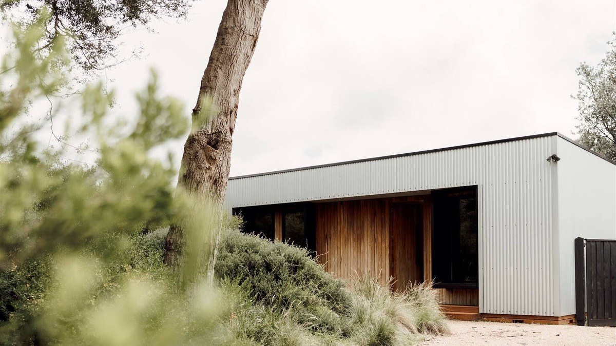 Silverleaves House | Stunning Silverleaves Beach House - 150m to beach
