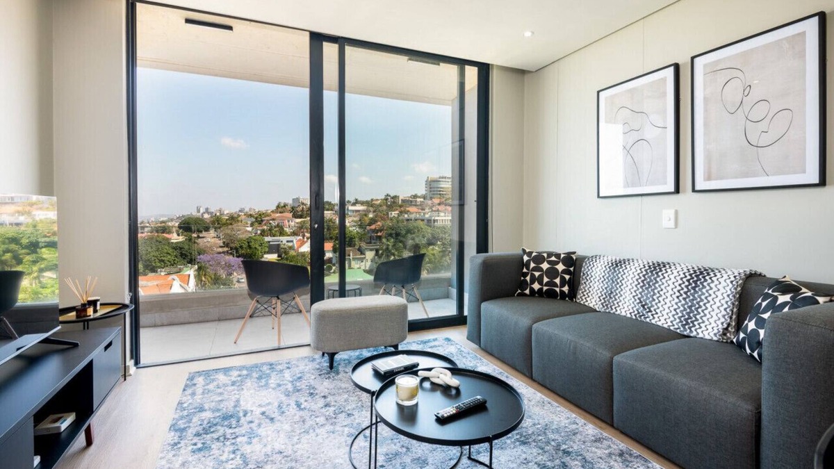 Windermere Apartment | Stunning Slick 902 Florida Road