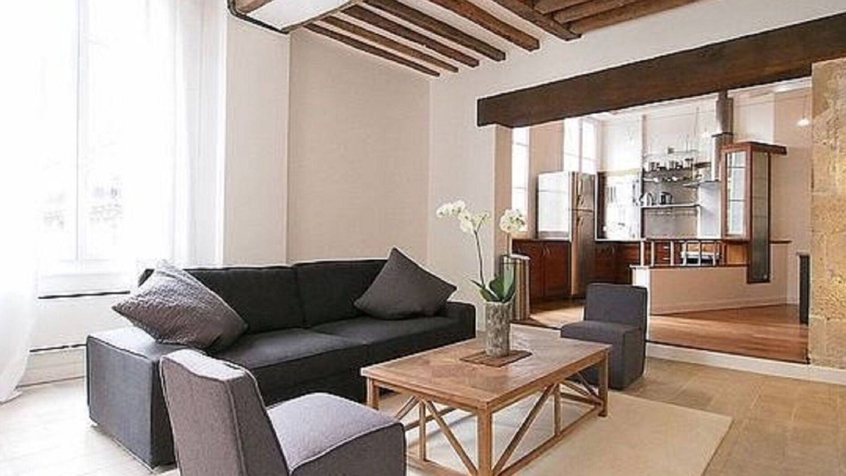Saint-Merri Apartment | Stunning, Spacious Flat Located In The Heart Of Paris, For 4-6 People