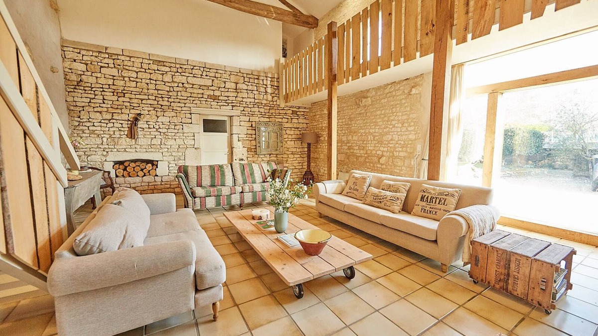 Pouille Other | Stunning, Stylish, Private, 6 Bed, Heated Pool, Gated,