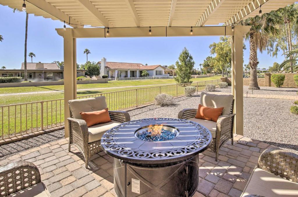 Cottonwood House | Stunning Sun Lakes Retreat Less Than 1 Mi to Golfing!