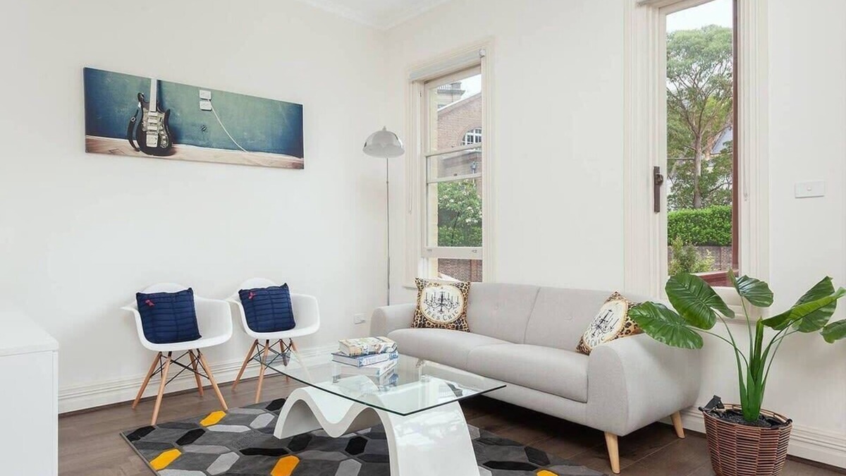 Millers Point Apartment | STUNNING SYDNEY HOME 11