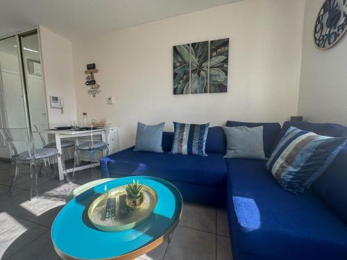 Meyzieu Nord Ouest Apartment | Stunning T2 pool box-Meyzieu Gare-Stade-Eurexpo