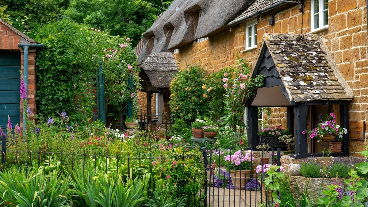 Ilmington Cottage | Stunning thatched dog friendly holiday cottage - The Glen, Ilmington