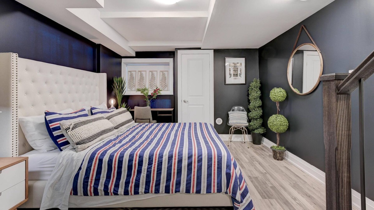 North York Condo | Stunning Townhouse In The Middle of Toronto