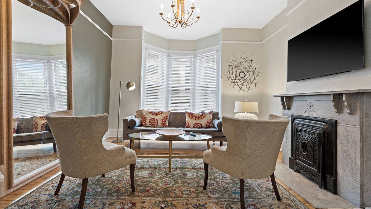 Brewers Hill House | Stunning Townhouse in an Amazing Location Near Fiserv, Baird Center, Lakefront