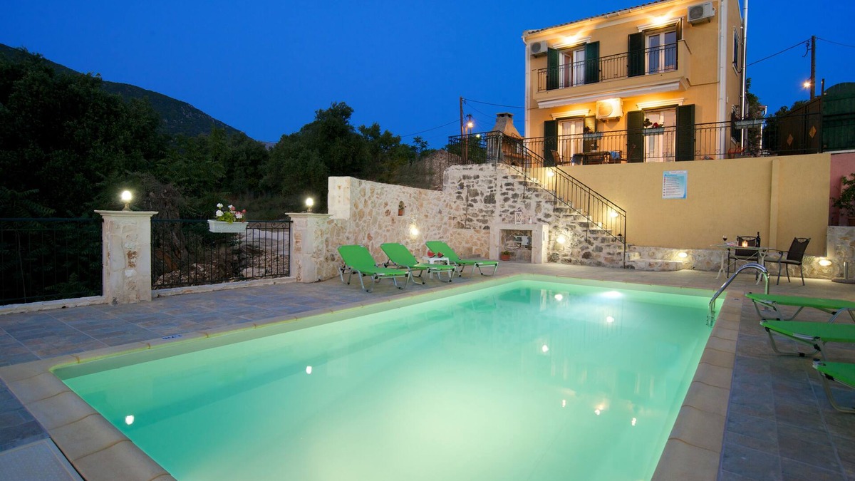 Katapodata Villa | STUNNING TRANQUIL VILLA WITH PRIVATE POOL CENTRAL LOCATION OF THE ISLAND